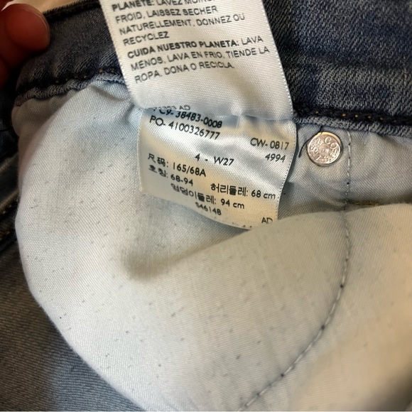 Signature by Levi Strauss & Co. High Waisted Shortie Size 4 - Picture 6 of 7